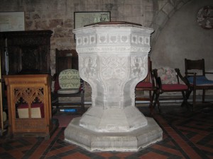 Leominster - Herefordshire - St. Peter & St. Paul Priory - victorian font