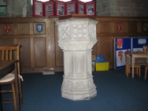 Ross on Wye - Herefordshire - St. Mary - modern font