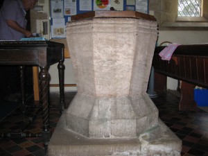 Stoke Lacy - Herefordshire - St. Peter & St. Paul - font