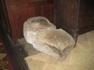 Stoke Prior - Herefordshire - St. Luke - stone bowl