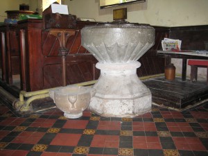 Yarkhill - Herefordshire - St. John the Baptist - font